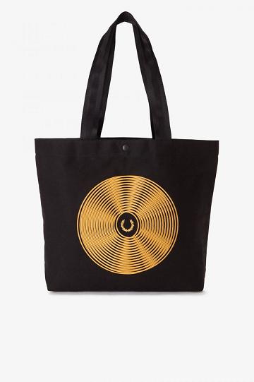 Black Fred Perry Disc Graphic Tote Men's Bags | PH 1041GSOL